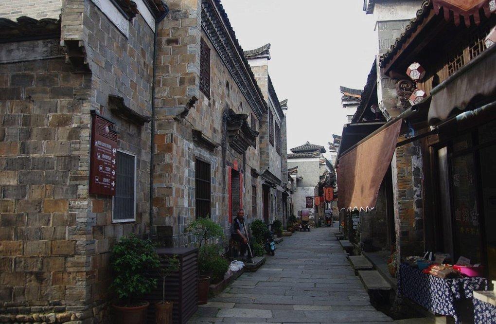 中诚信国际:厦门建发资产规模持续增长 未来偿债能力有望提升